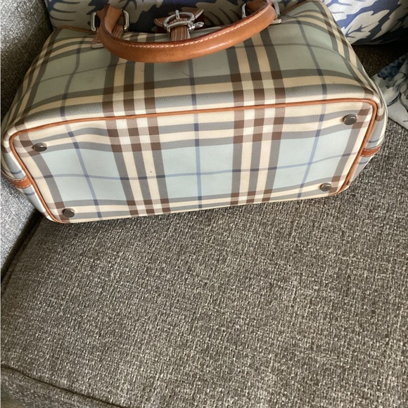 Burberry bag - Picture 8 of 13